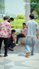 Only after death she knew someone loved her. Reborn, she shielded the boy: This time, I protect you!