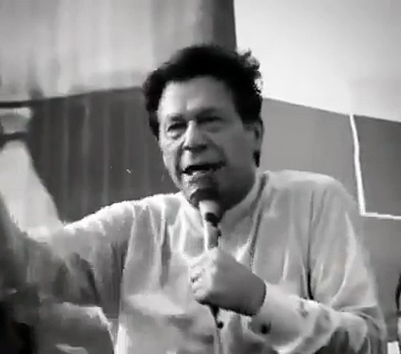 ‏" ہر دور میں یزید ہوتے ہیں جو لوگوں کو ڈرا دھمکا کے، خوف طاری کر کے اور دہشت پھیلا کر کنٹرول کرتے ہیں۔ میرے پاکستانیو، یاد رکھو "لا الہ الا اللہ" - کوئی نہیں ہے خدا اللہ کے سوا۔" کپتان عمران خان