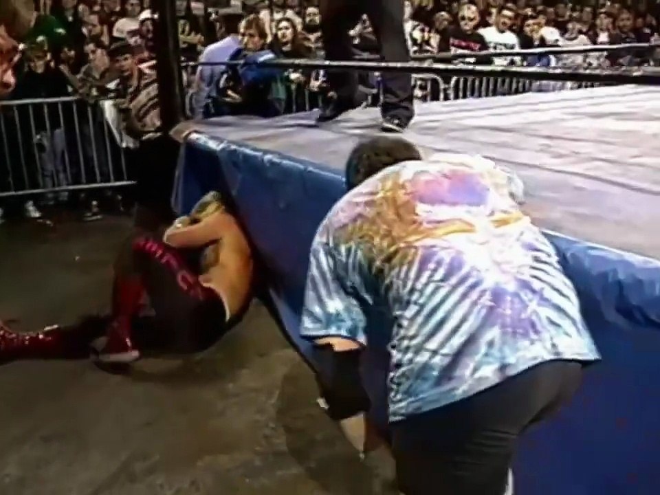 History of ECW - 30 YEARS AGO TODAY Mikey Whipwreck vs Steve Austin ECW November to Remember- November 18, 1995