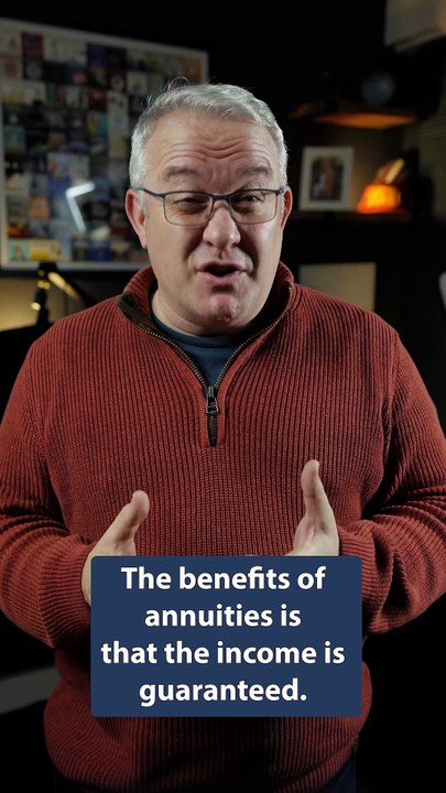 Michael asks about the pros & cons of annuities vs drawdown for providing retirement income #shorts