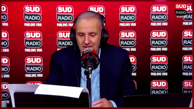 Un danger pour la démocratie : Emmanuel Macron s'attaque aux réseaux sociaux