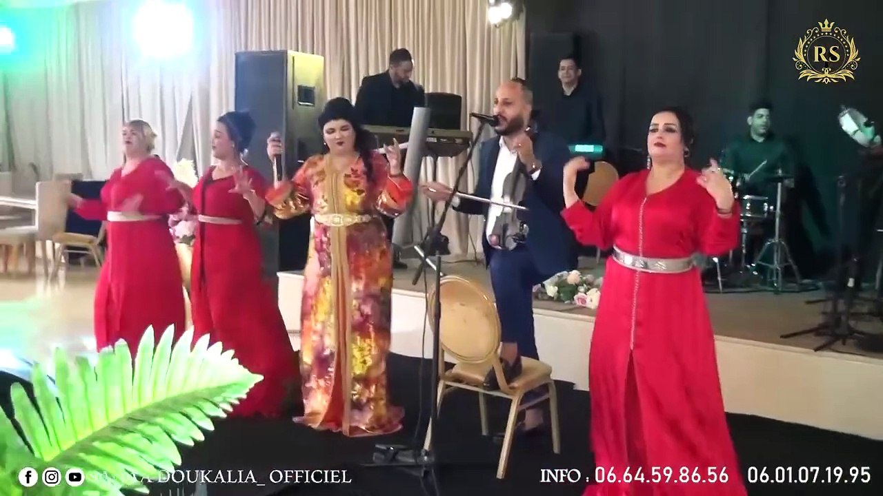 Sanaa Doukkalia  سناء دكالية حسدونا  يا مي حسدونا