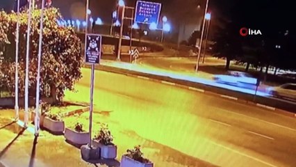 Bursa'da Kaza yapan araç takla attı: 2 yaralı