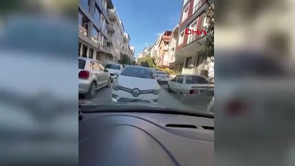 Trafikte ters yönden gelip yol kesen maganda dehşeti kamerada!
