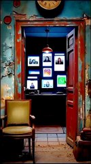 Digital Door ❓✅ "The difference between important memories and those that just need to be 'stored'. Choose your peace. 🗝️""ماضی کو بھلا دینا نہیں، بس اسے دل سے نکال کر کہیں 'Store' کر دینا بہتر ہے۔ آگے بڑھنا ضروری ہے۔"