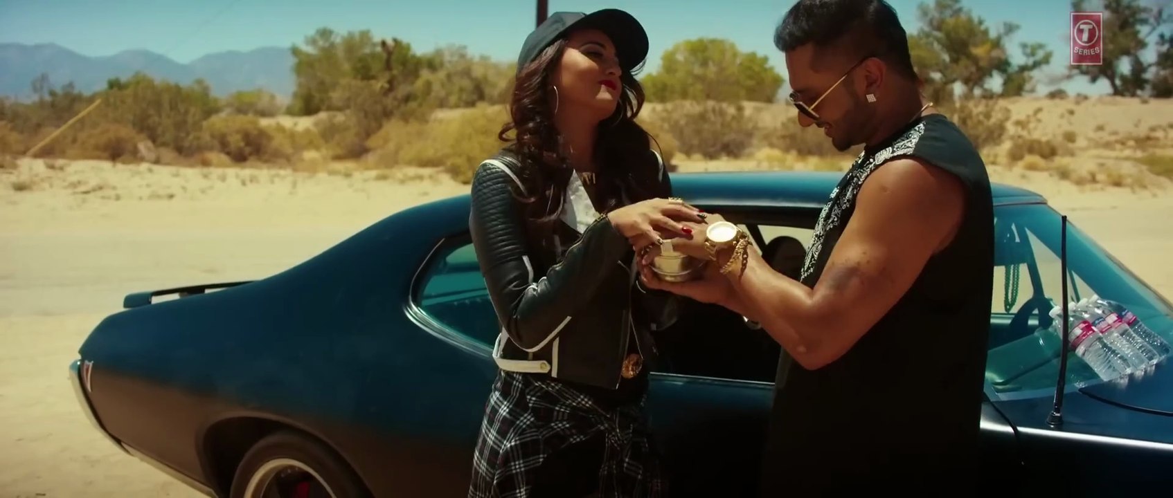 Desi Kalakaar Full Song with Yo Yo Honey Singh All Over the World Songs...