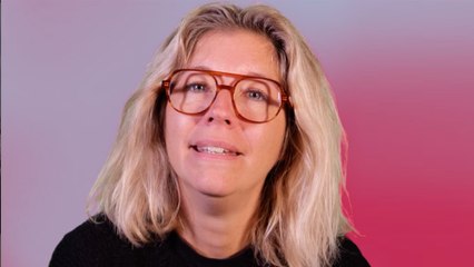 Mélodie Fontaine : " Petite, je voulais me marier avec Dany Boon ", l'humoriste nous raconte l'enfant qu'elle était