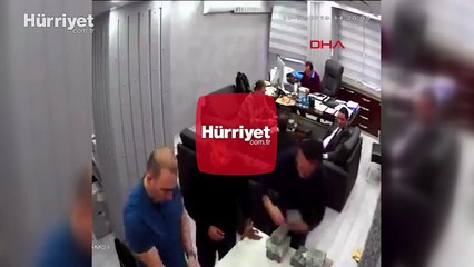 CHP İstanbul İl Başkanlığı'ndaki 'para sayma' görüntülerine ilişkin dava ertelendi