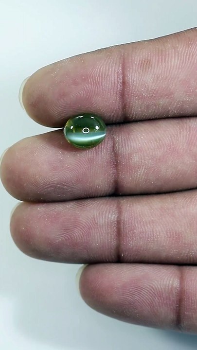 Cats eye stone