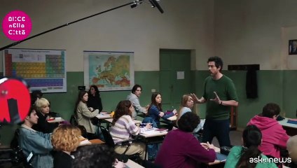 Nel backstage di Un Professore 3, la serie debutta su Rai 1 giovedì