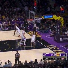 LeBron debuta contra Jazz e impone marca con su campaña 23