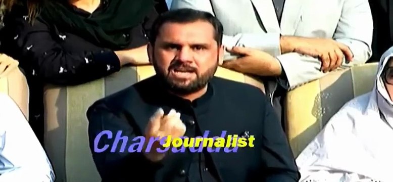 ‏اللہ کرے جس دن تمہارے سینے پر وردی نہ ہو اور تم میرے سامنے یہ حرکت کرو، پھر پتہ چلے گا تمہارے اندر کتنی مردانگی ہے، عورتیں ، بچے، بزرگ اور منتخب نمائندے چار طبقات کے خلاف کل تم لوگوں نے اخلاقیات کا جنازہ نکالا ہے۔ مریم نواز آپ کو شرم آنی چاہئے، آپ قابض ا