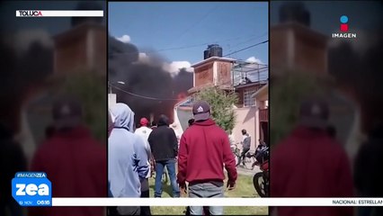 Incendio arrasa con fábrica recicladora en San Andrés Cuexcontitlán, Toluca