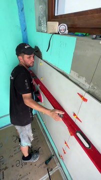 😱 Viên gạch 60x120 “khủng long” mà 99% thợ xây RUN khi dán theo cách này… Cán vữa phẳng, hít chân không dính tường chỉ 3 giây! Nhìn ngon ăn thế thôi chứ đến giây cuối mới biết tại sao thợ 20 năm kinh nghiệm CẤM làm theo cách này! 🤯💀🔥