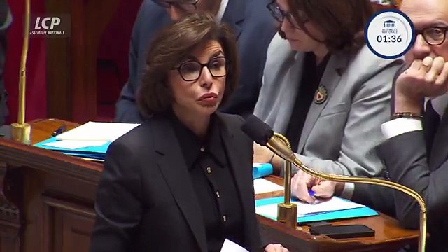 La ministre de la Culture Rachida Dati regrette de n'avoir pas été informée de l'action en justice intentée par les sociétés publiques France Télévisions et Radio France contre CNews, Europe 1 et le JDD