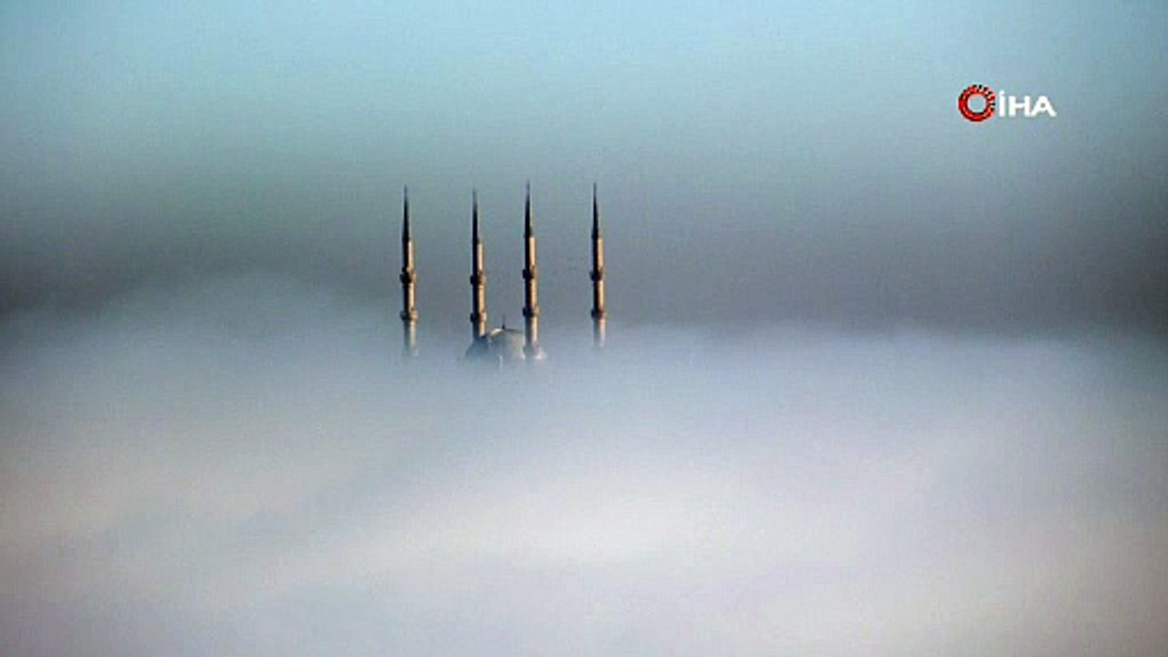 Sis bir şehrimizi yuttu, geriye sadece camilerin minareleri kaldı...