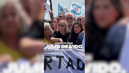 Concentración en Ezeiza por Julio De Vido