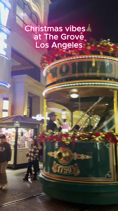 Christmas vibes at The Grove, Los Angeles 🎄✨