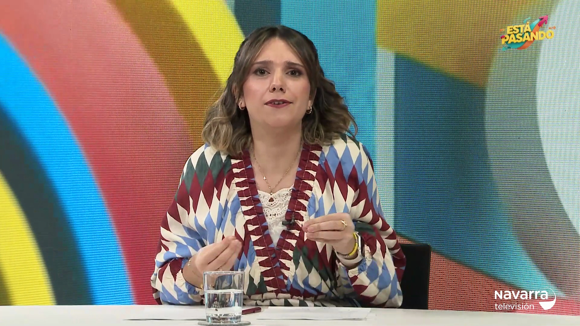 Está Pasando 19/11/2025 Última hora sobre la salida de prisión de Santos Cerdán, consejos para no caer en las estafas del Black Friday y los secretos de la ginebra que elaboran en el Monasterio de Leyre