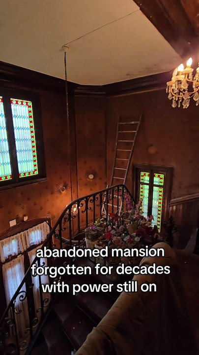 Tiktoker encontra mansão abandonada em Londres