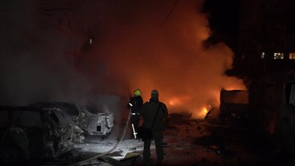 러 공습에 우크라서 25명 사망...젤렌스키, 튀르키예 방문 / YTN