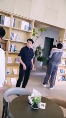 Single Mom Escapes Forced Marriage Thru Window—Unexpectedly Caught by CEO Who Falls at First Sight!