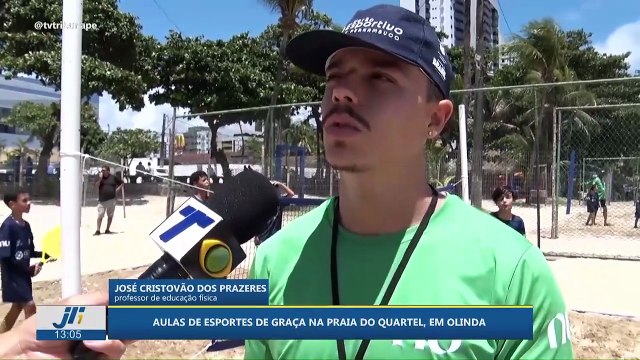 Aulas de esportes de graça na praia do quartel, em Olinda