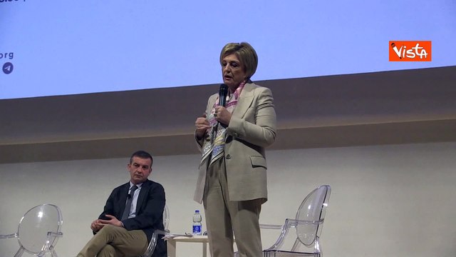 Calderone: Lavoreremo per il concorso unico per assunzione assistenti sociali