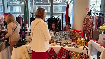 Türkevi’ndeki İslam Mirası Derneği’nin yıllık pazarına yoğun ilgi