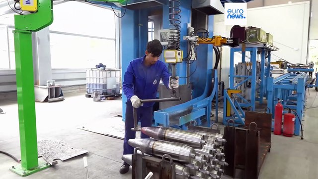 La UE quiere reciclar a 600.000 empleados para rearmarse ante la escasez de personal cualificado