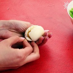 Try this boiling eggs cutting hack & more!