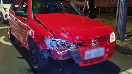 Motorista que tentou fugir após acidente no Centro estava embriagado