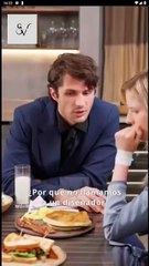 Atrapada en el abrazo del jefe en Español