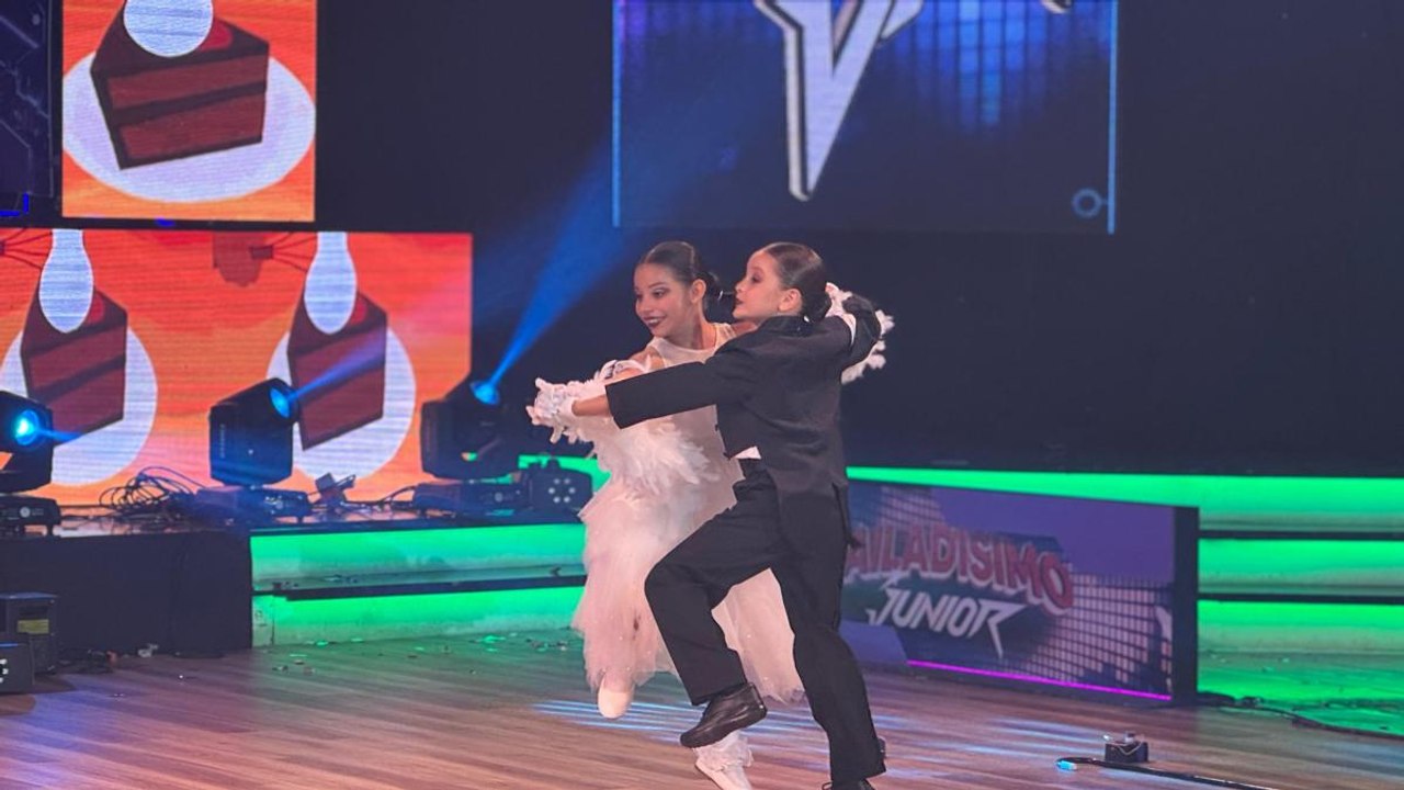 Danna y María al ritmo de Quick Step