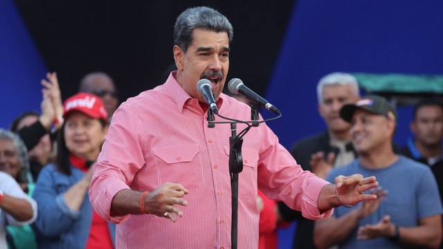 Maduro muestra su plan de defensa ante las amenazas criminales de Trump sobre Venezuela