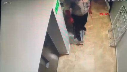 Kağıthane’de aldattığını öne sürdüğü eşi ve sevgilisini otelde bıçakladı