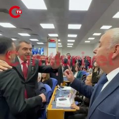 Bütçe görüşmeleri yüksek tansiyonla başladı: Tekin ile Ağbaba arasında 'Karne' gerginliği