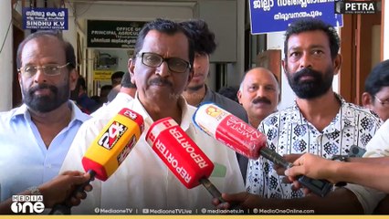 പുറത്താക്കിയെങ്കിലും പിന്നോട്ടില്ല; ഉള്ളൂരിൽ കെ.ശ്രീകണ്ഠൻ നാമനിർദേശ പത്രിക സമർപ്പിച്ചു