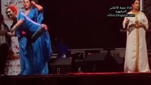 رقصة الهدهد الأمازيغي على منصات مهرجان اللوز بمنطقة اكنول