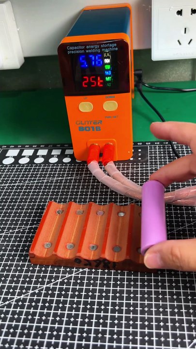 Praised by repair technicians as an essential welding machine for lithium battery assembly
