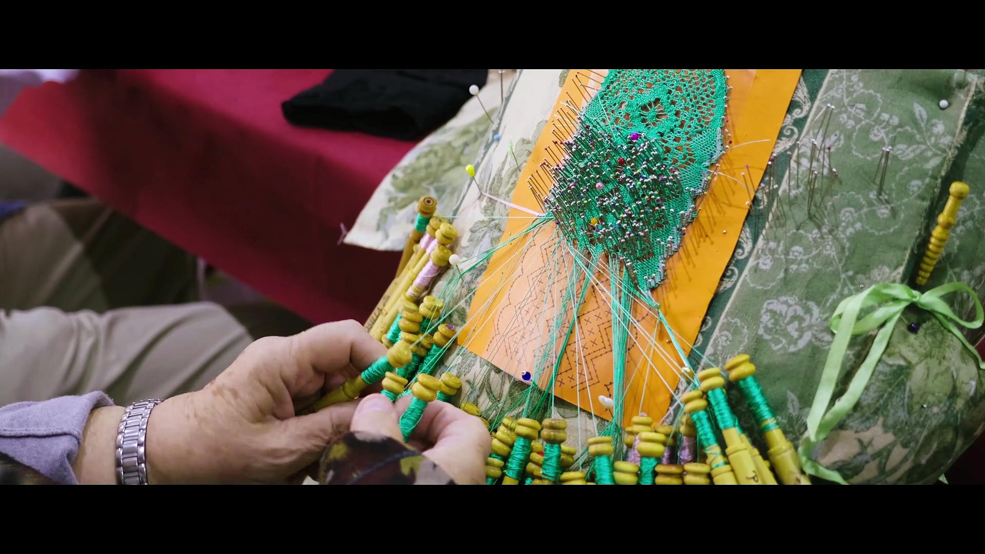 Capítulo 06: Rincones - La danza del hilo