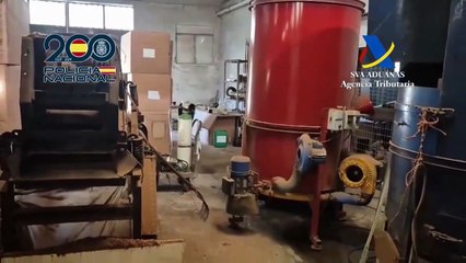 Trece detenidos y desmanteladas dos fábricas clandestinas de tabaco en Toledo y Valencia