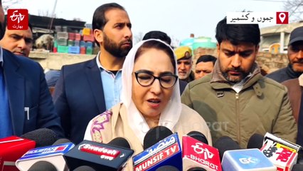 جموں و کشمیر وقف بورڈ کی چیئرپرسن اور وزیرِ مملکت ڈاکٹردرخشاں اندرابی کا پلوامہ دورہ