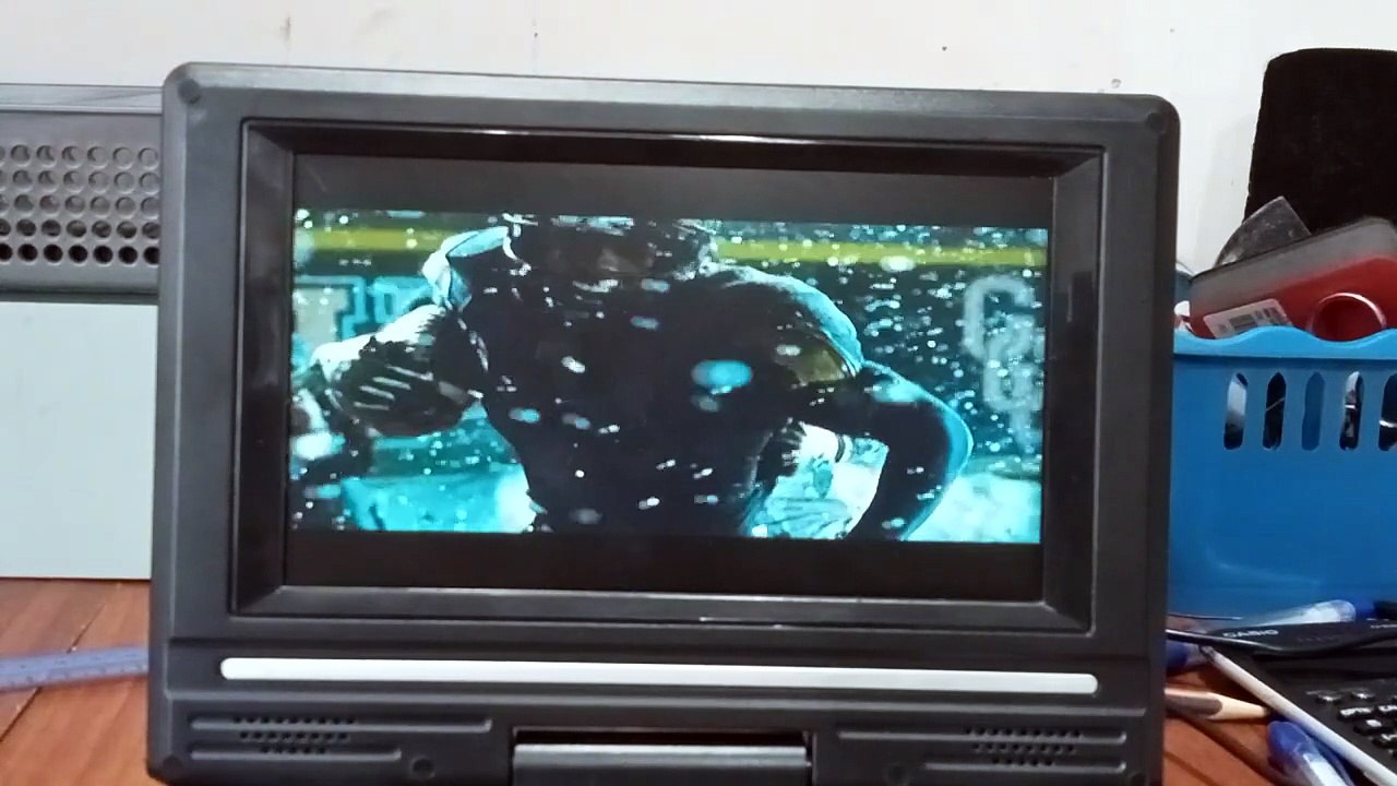 Opening to Batman and Harley Quinn 2017 DVD  (1)