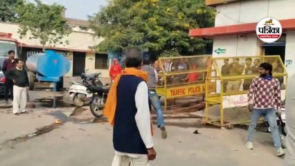 ASI को दूसरी महिला के साथ देखकर पत्नी-बेटे ने की जमकर पिटाई