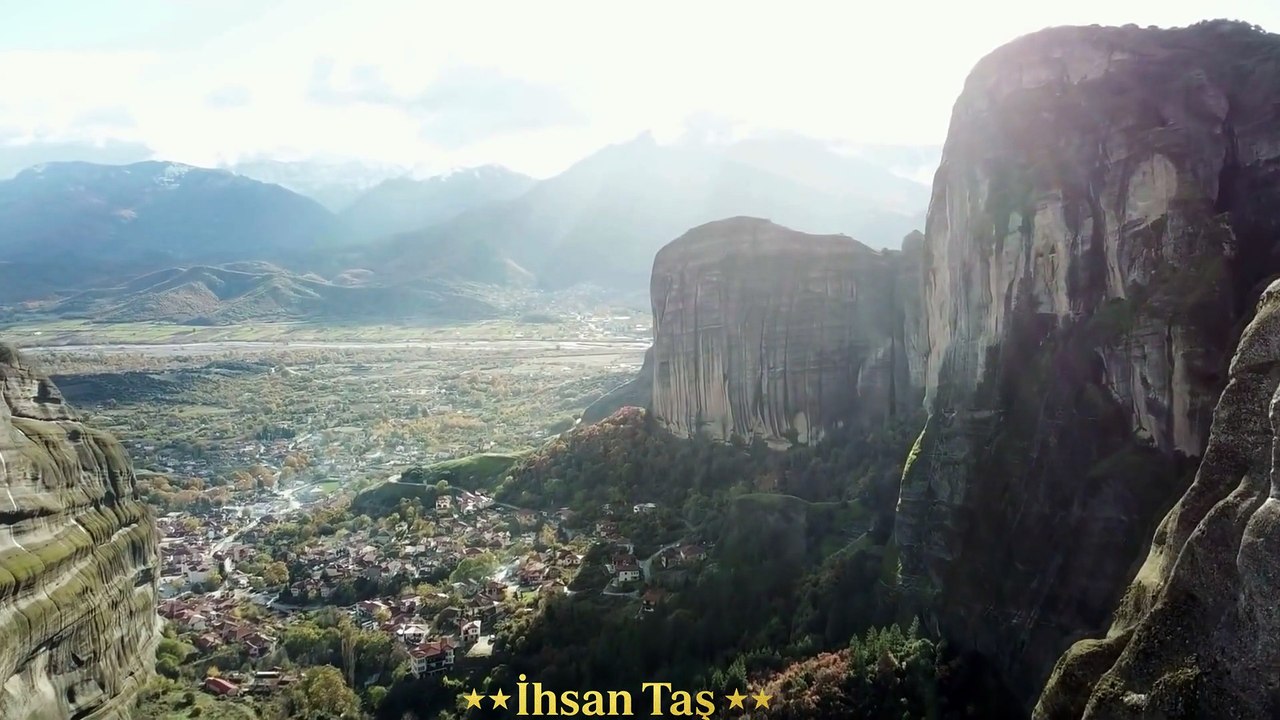 Evlerinin Önü Çalı