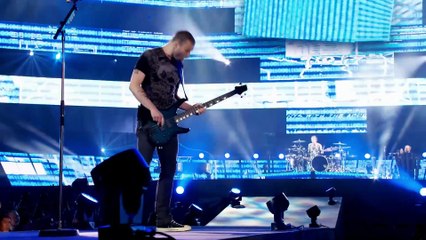 Map of the Problematique ('Who Knows Who' riff outro) - Muse (live)