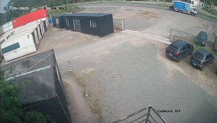 Carro capota várias vezes às margens da Transbeto