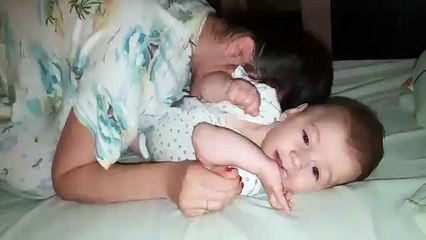 💕 Cute mommy and lovely baby playing and laughing