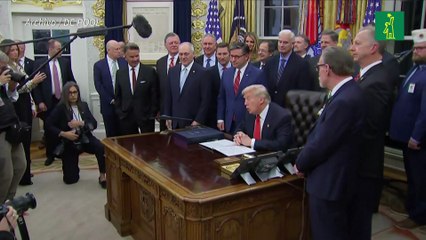 Trump evoca la pena de muerte para demócratas que instaron a militares a la desobediencia